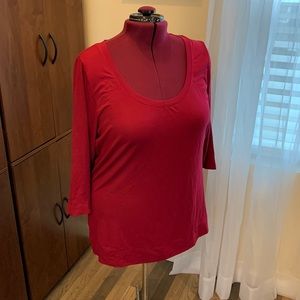 NWT Torrid Magenta/Red 3/4 Sleeve Top. 3x